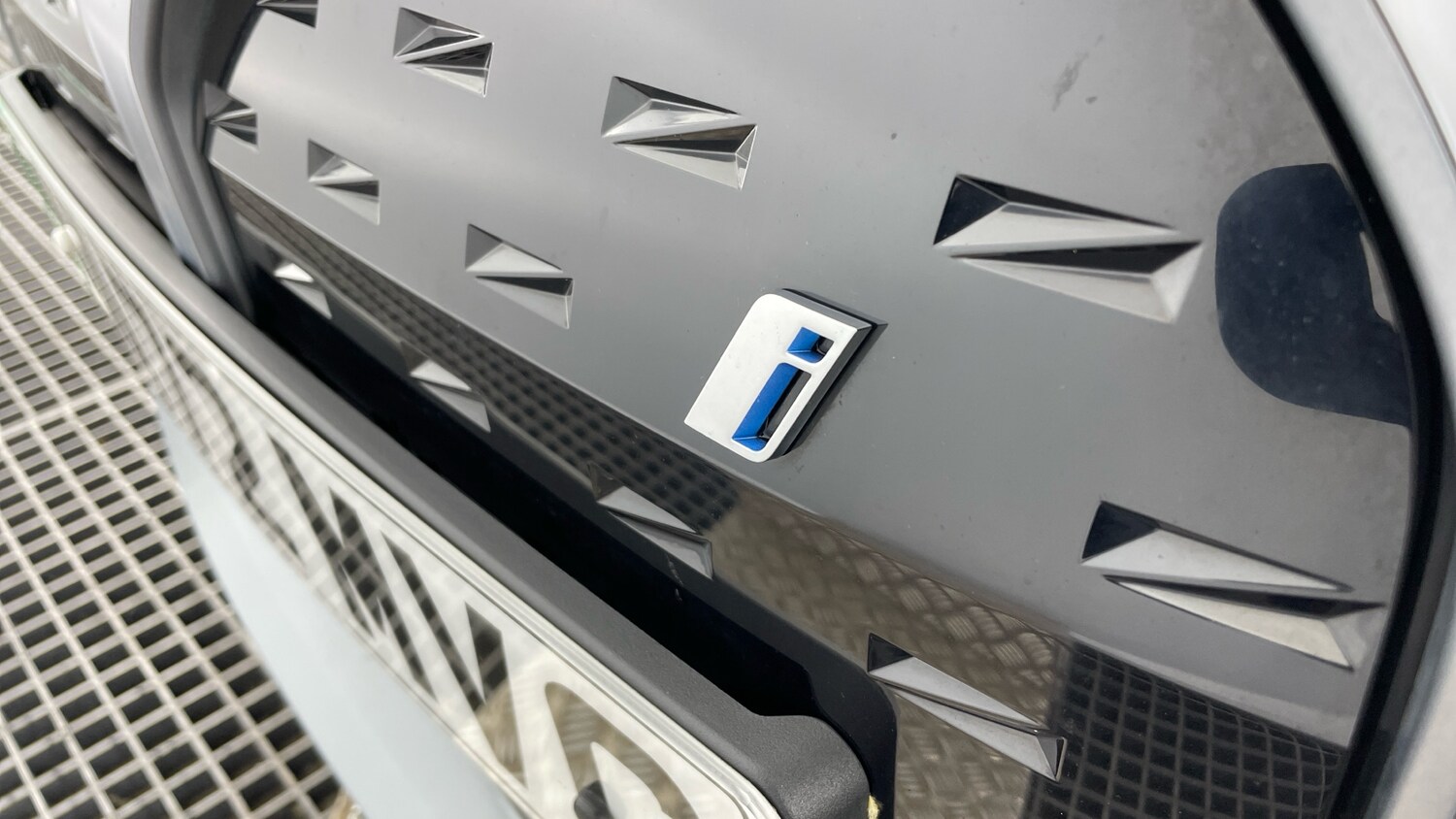 Used BMW i4 2022 for sale - 77406835: Photo 25