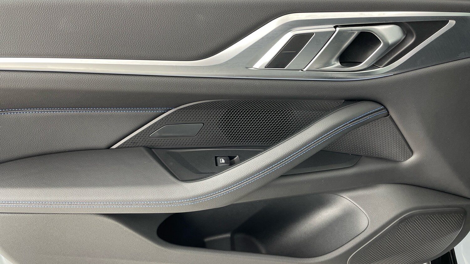 Used BMW i4 2022 for sale - 77406835: Photo 27