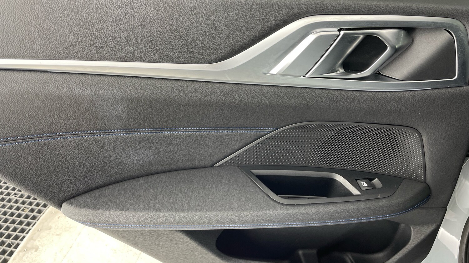 Used BMW i4 2022 for sale - 77406835: Photo 32