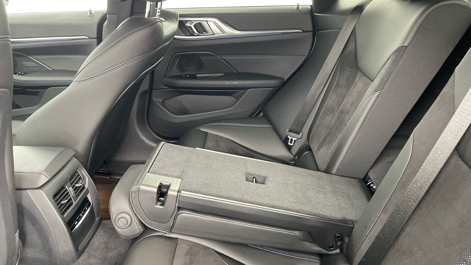 Used BMW i4 2022 for sale - 77406835: Photo 37