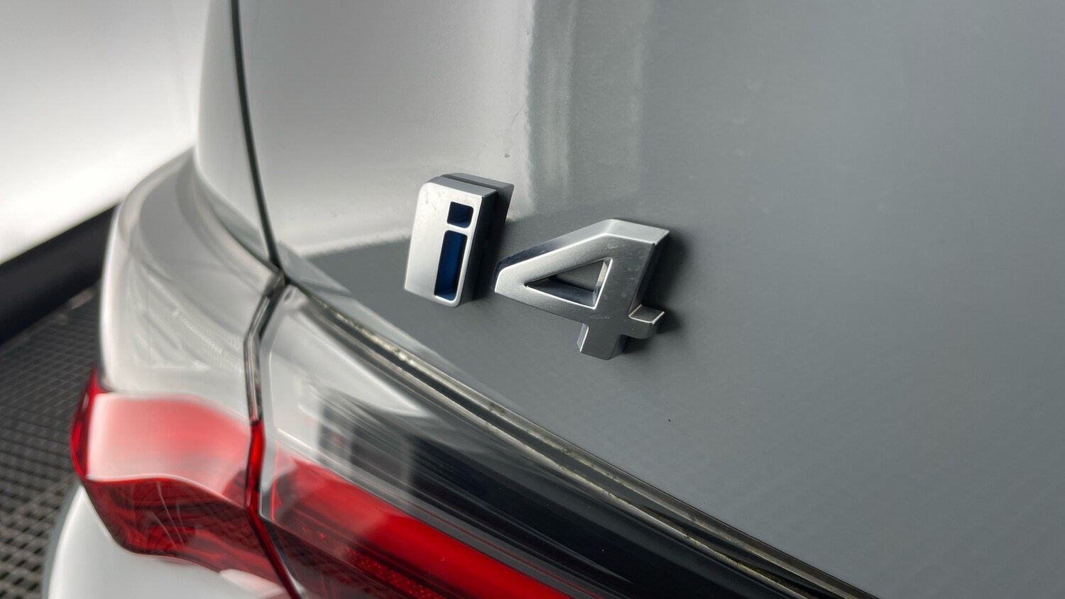 Used BMW i4 2022 for sale - 77406835: Photo 44