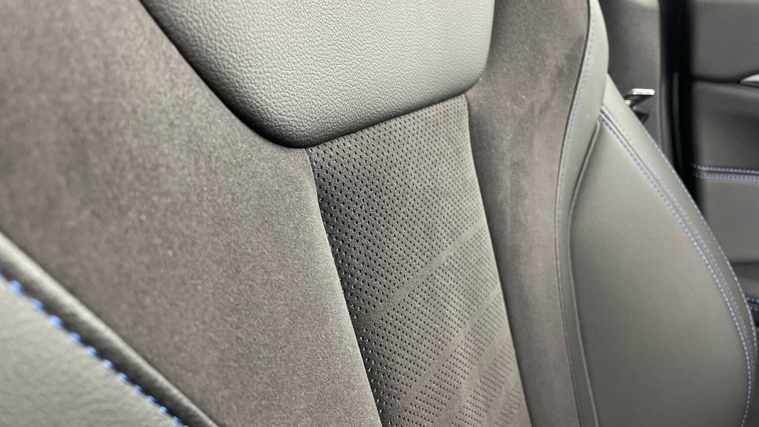 Used BMW i4 2022 for sale - 77406835: Photo 73