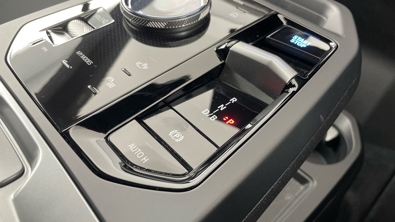 Used BMW iX 2025 for sale - 76281065: Photo 19