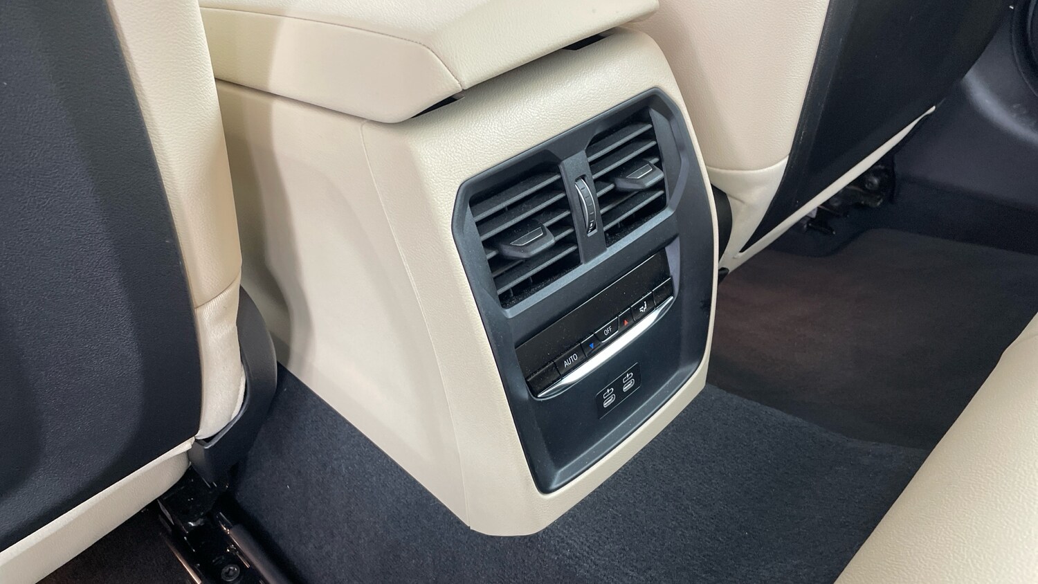 Used BMW 3 Series 2024 for sale - 78144184: Photo 31