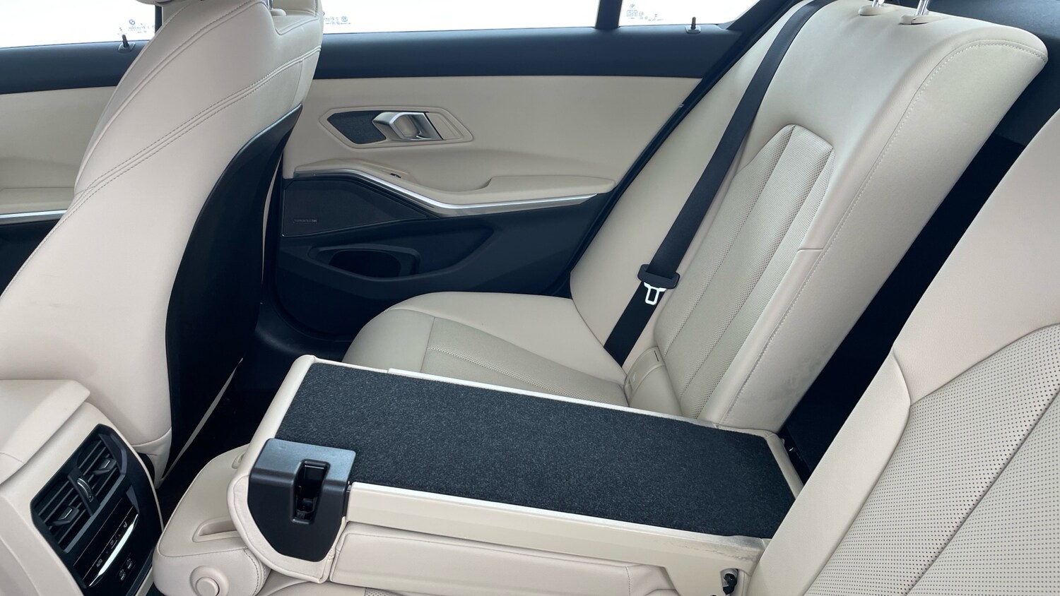 Used BMW 3 Series 2024 for sale - 78144184: Photo 35