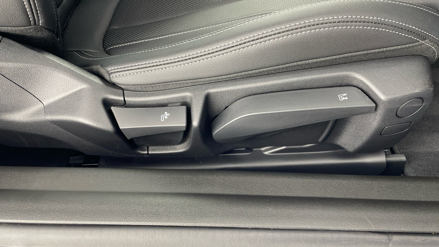 Used BMW 2 Series 2025 for sale - 77830385: Photo 48