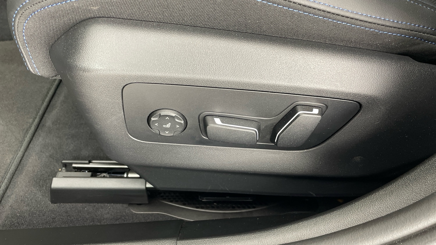 Used BMW 5 Series 2024 for sale - 76637279: Photo 30