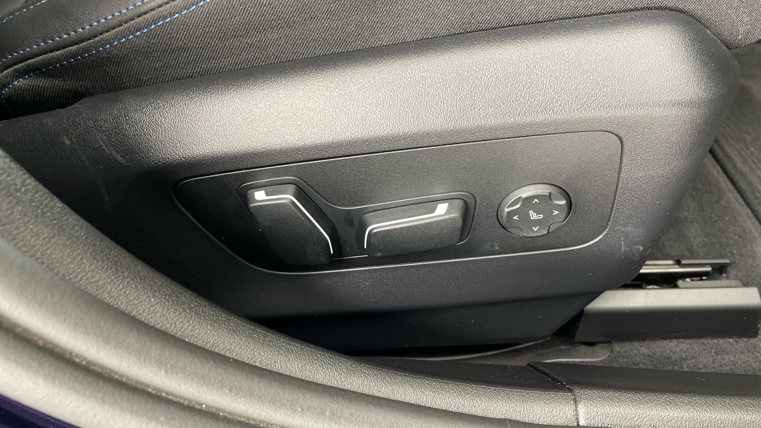 Used BMW 5 Series 2024 for sale - 76637279: Photo 53