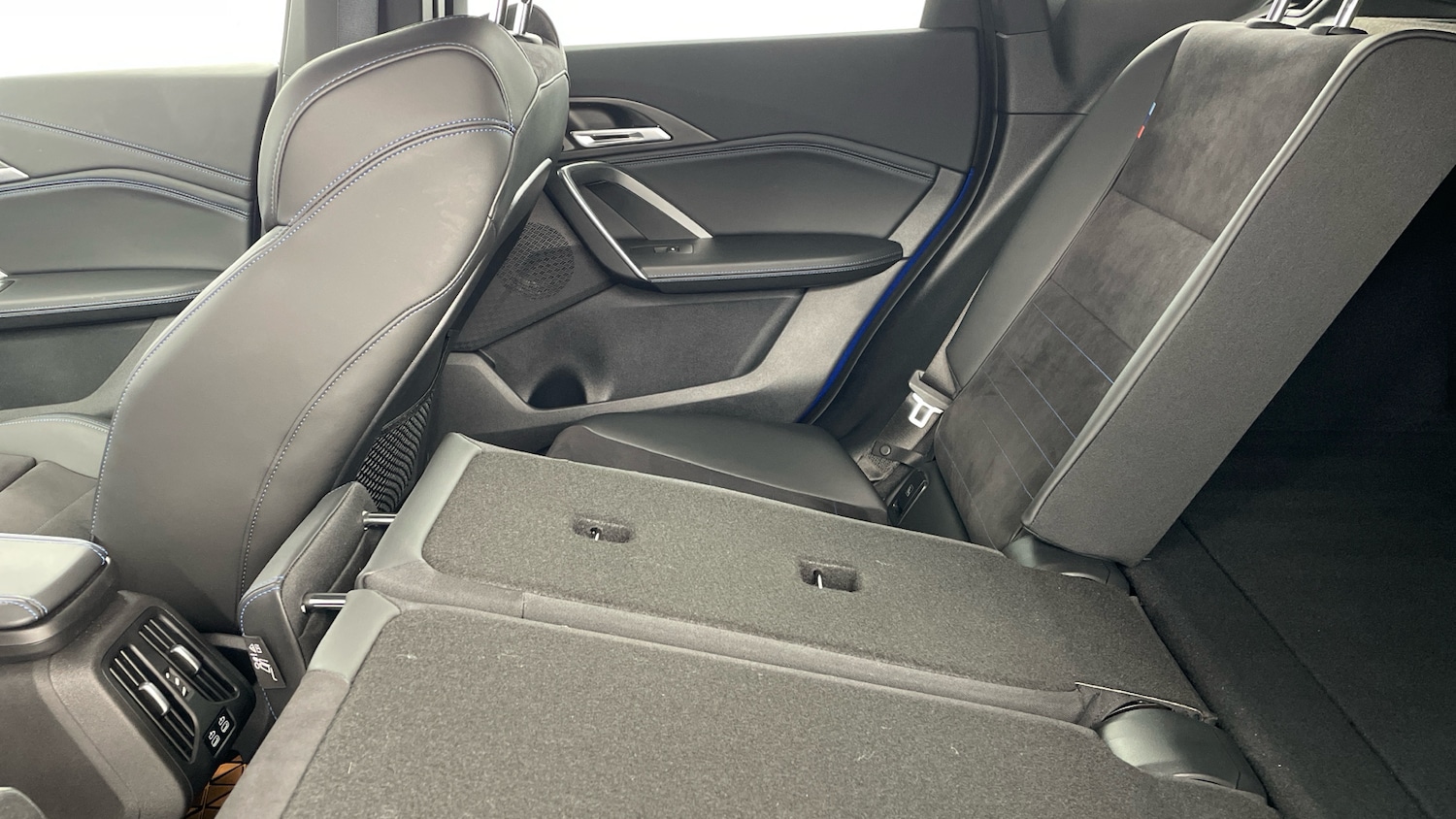 Used BMW iX1 2024 for sale - 77149186: Photo 41