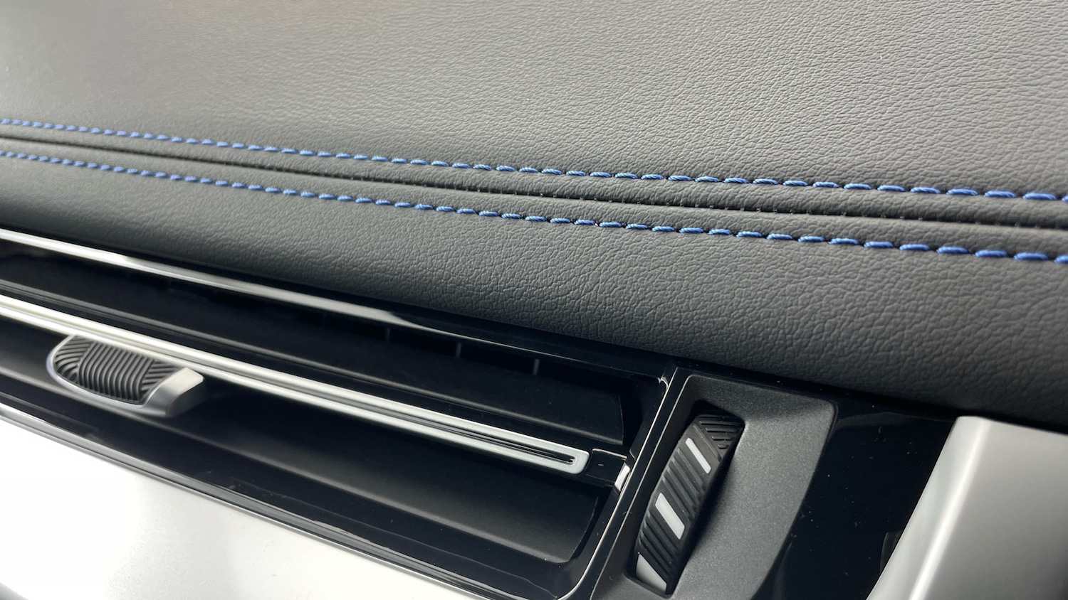 Used BMW 2 Series 2025 for sale - 77730732: Photo 72