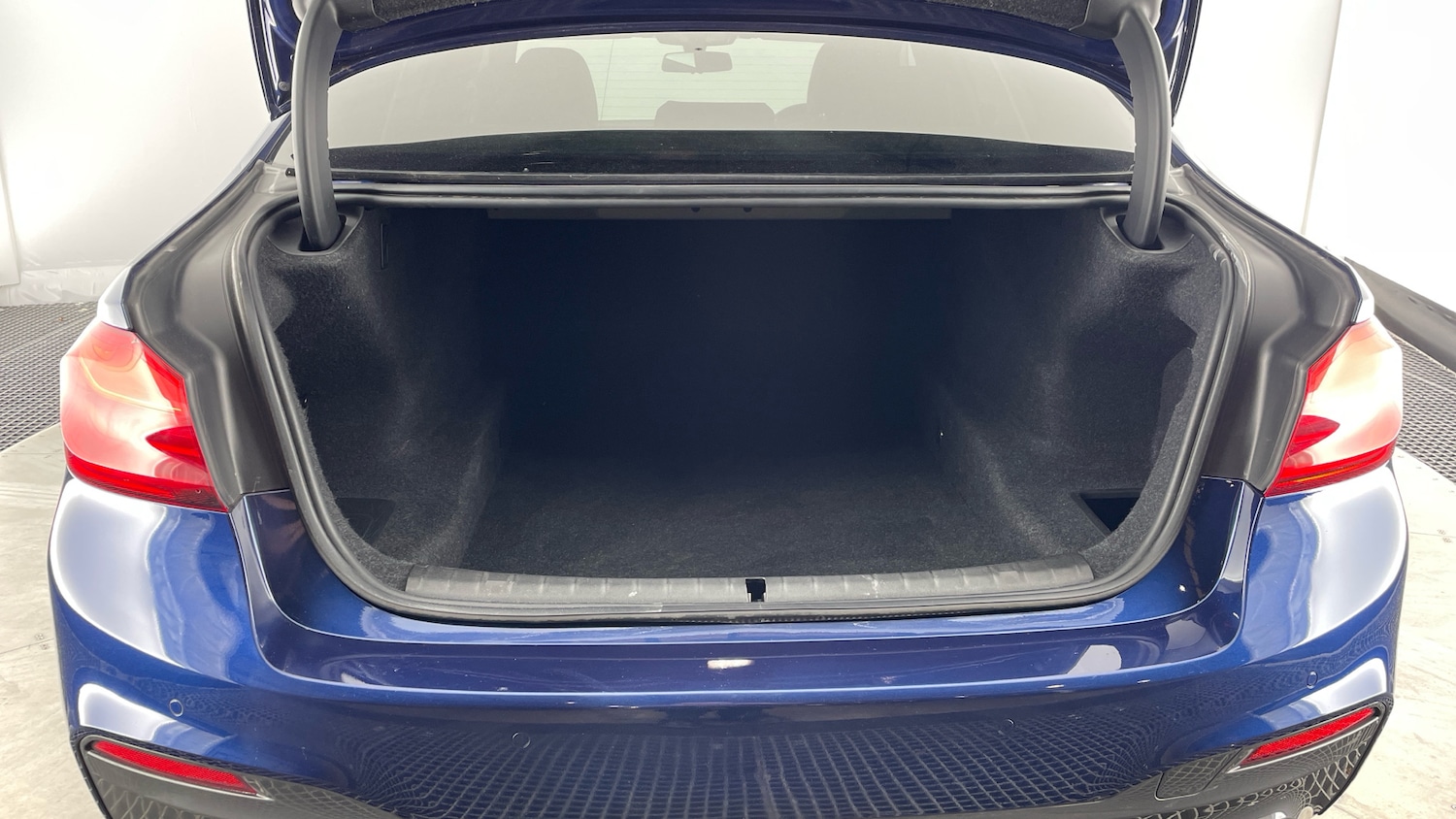 Used BMW 5 Series 2018 for sale - 76777186: Photo 13