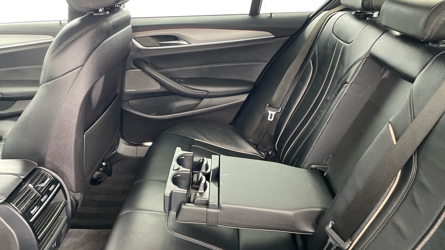 Used BMW 5 Series 2018 for sale - 76777186: Photo 35