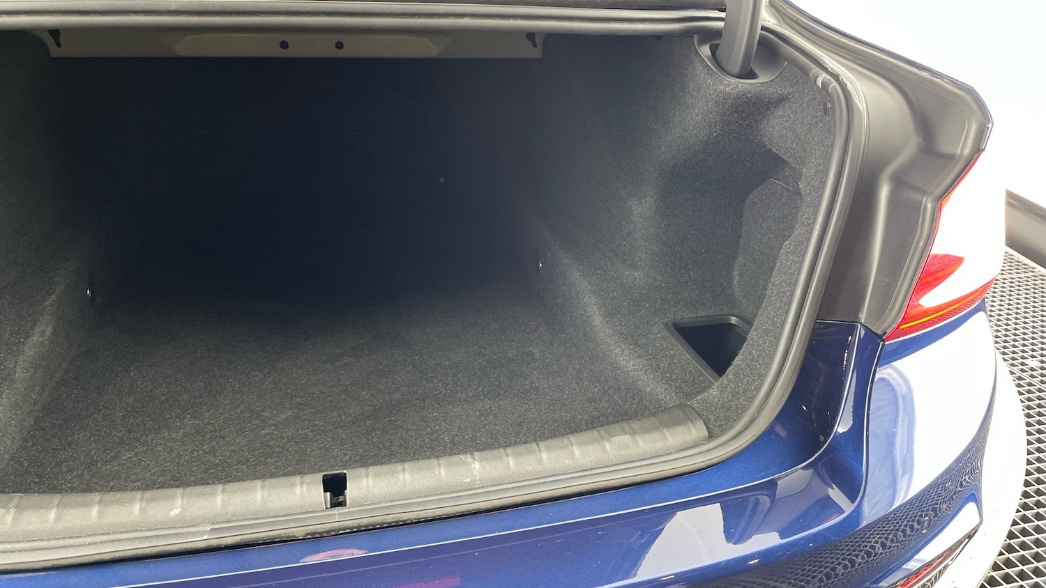 Used BMW 5 Series 2018 for sale - 76777186: Photo 39