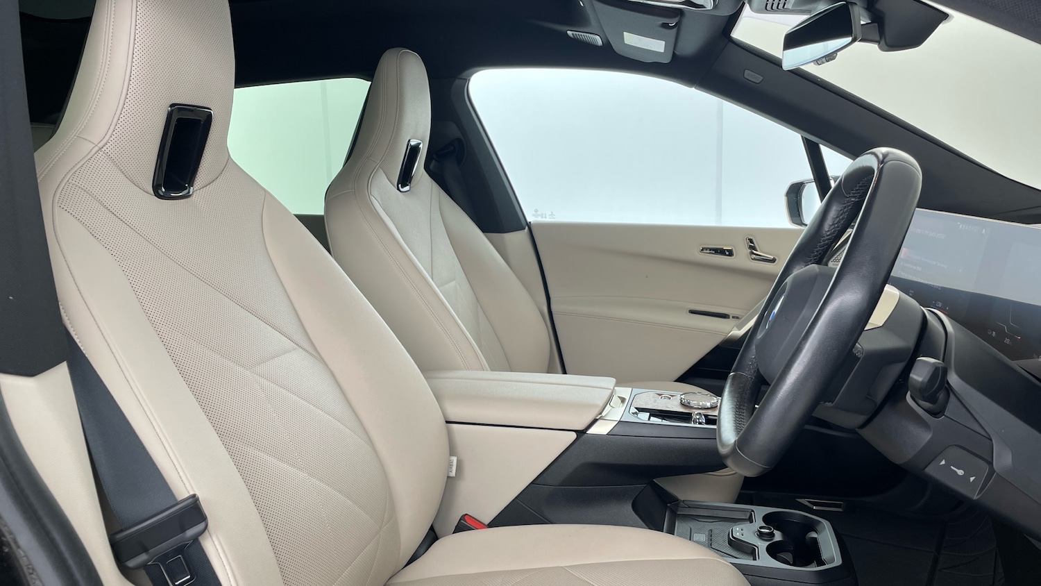 Used BMW iX 2022 for sale - 76598840: Photo 11