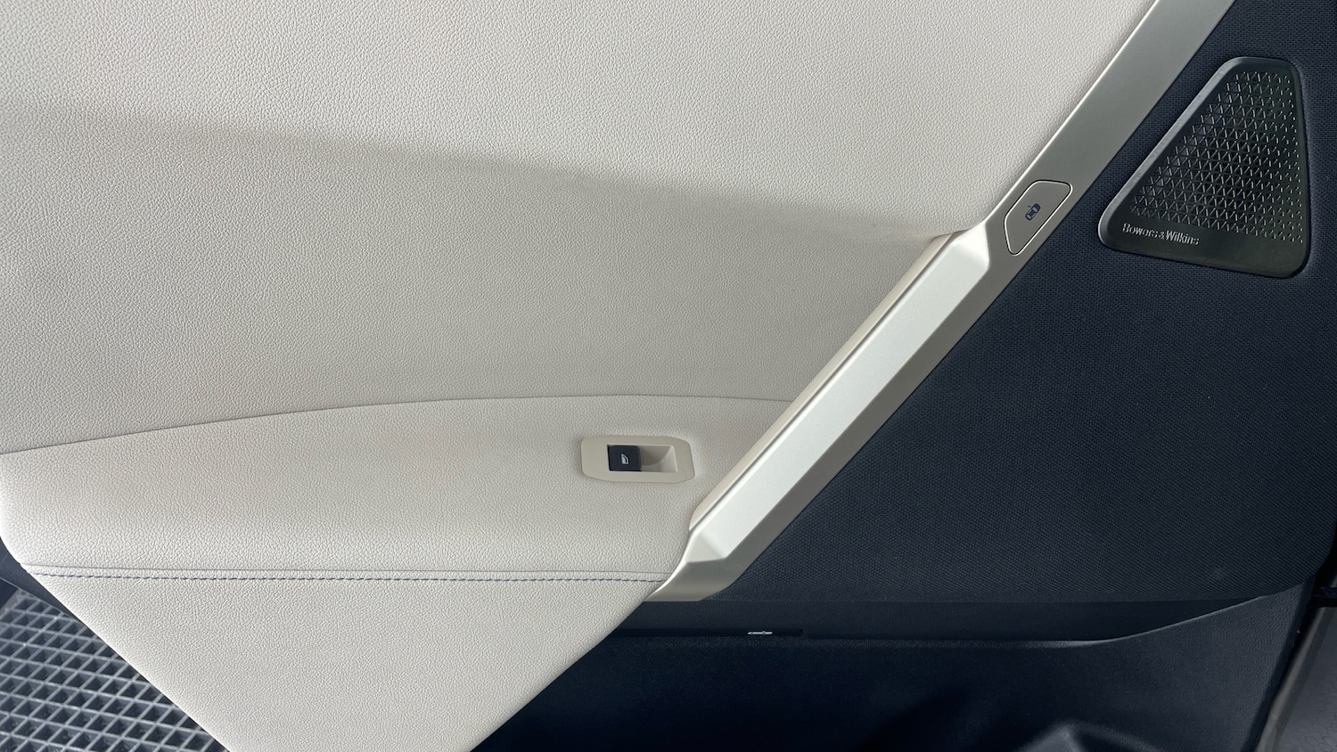 Used BMW iX 2022 for sale - 76598840: Photo 31