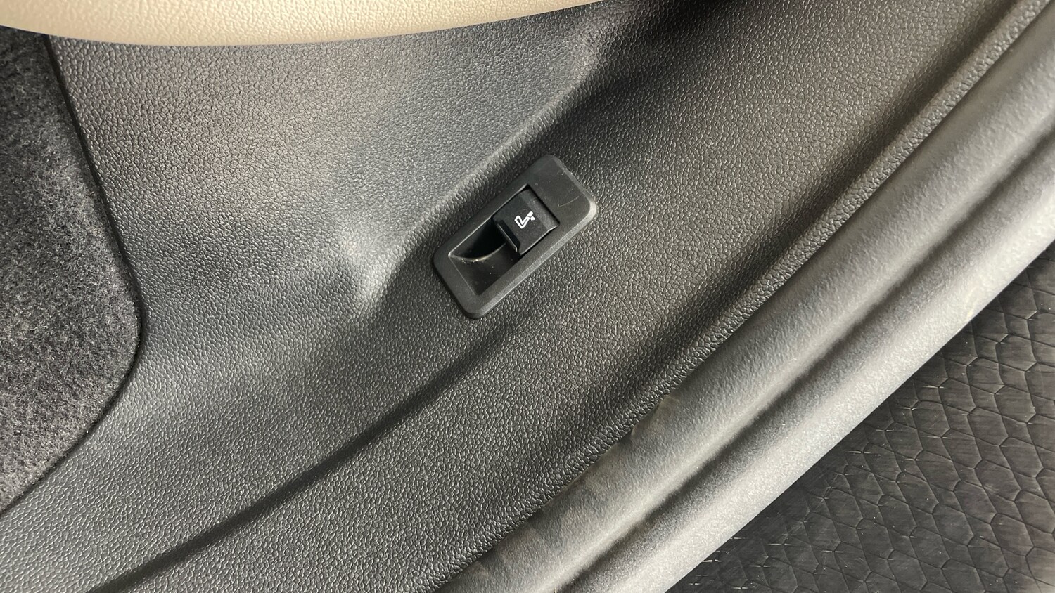 Used BMW iX 2022 for sale - 76598840: Photo 36