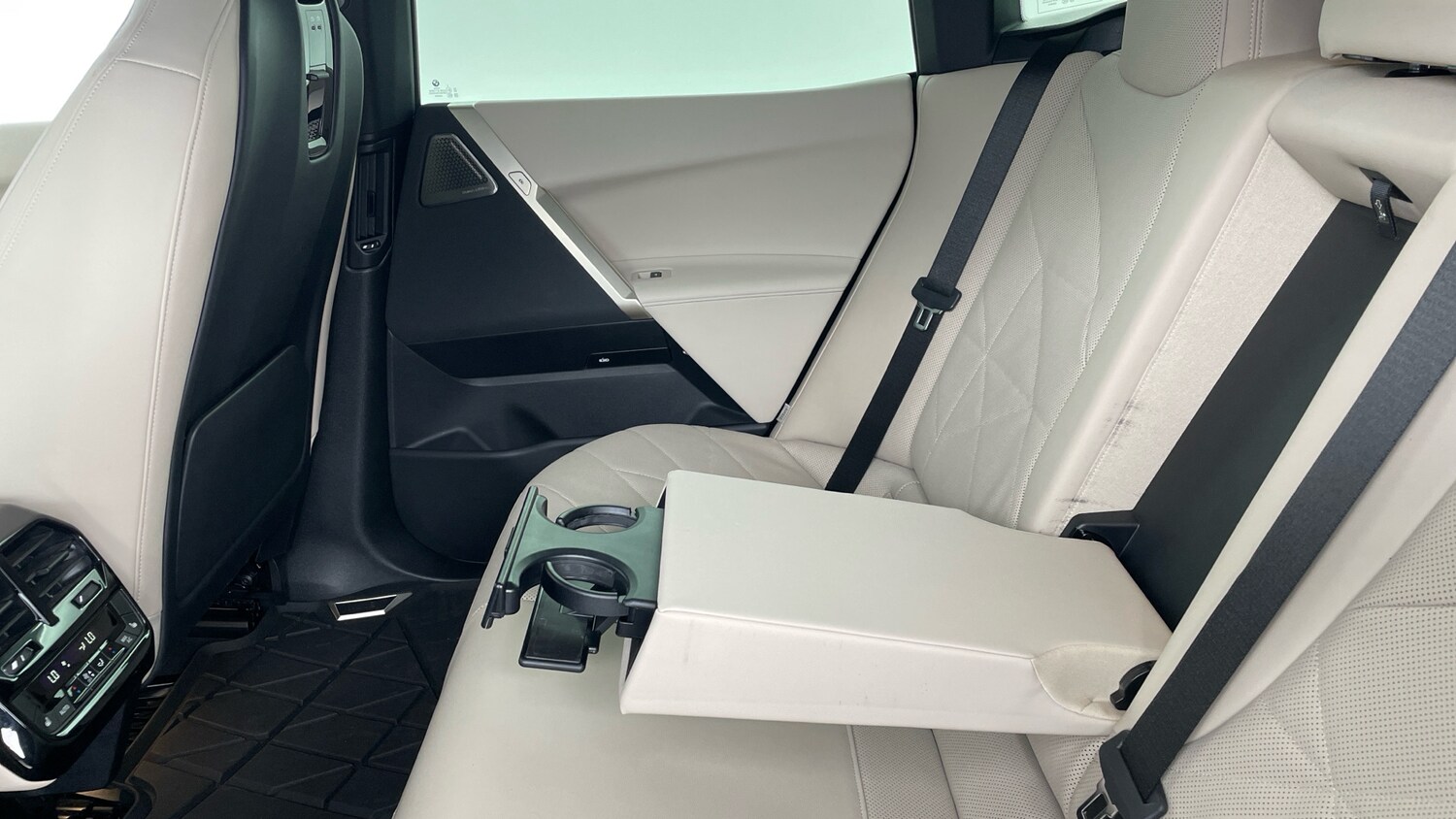 Used BMW iX 2022 for sale - 76598840: Photo 37