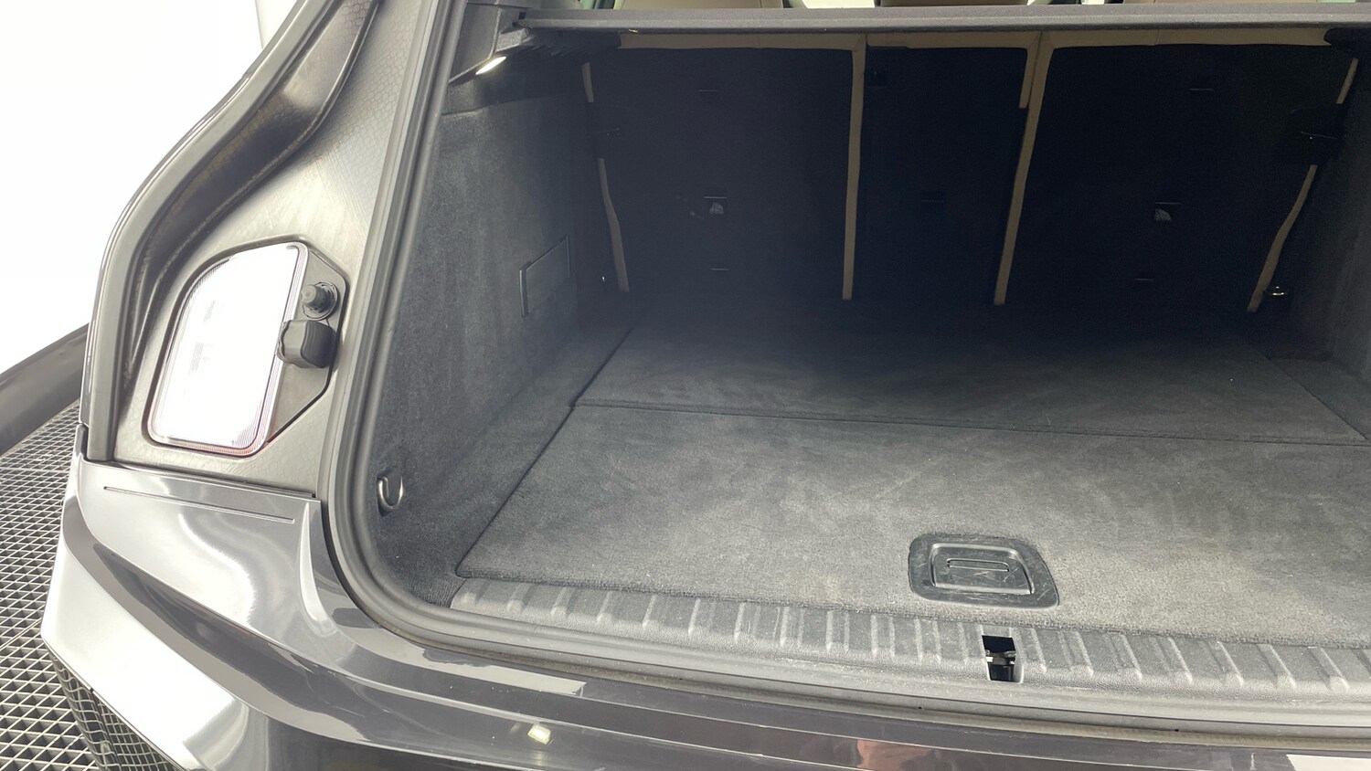 Used BMW iX 2022 for sale - 76598840: Photo 40