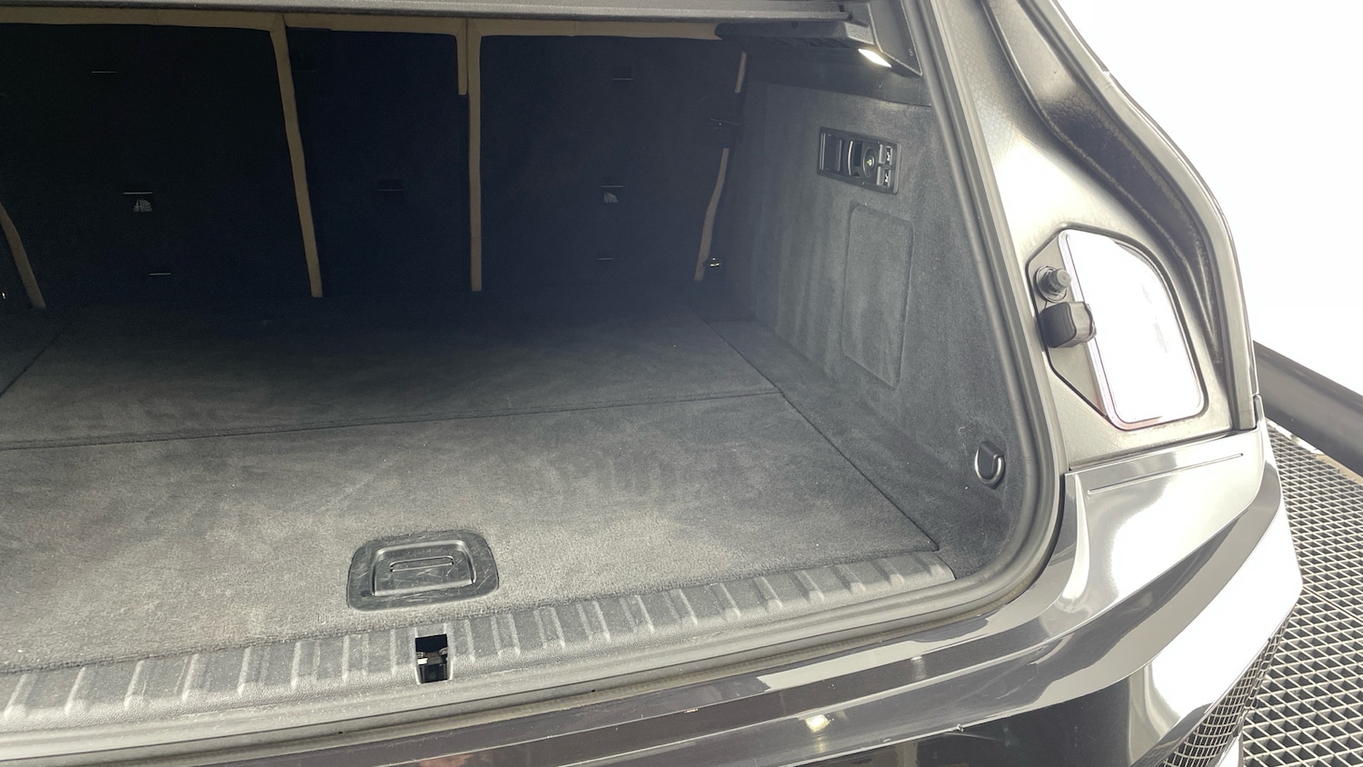 Used BMW iX 2022 for sale - 76598840: Photo 41