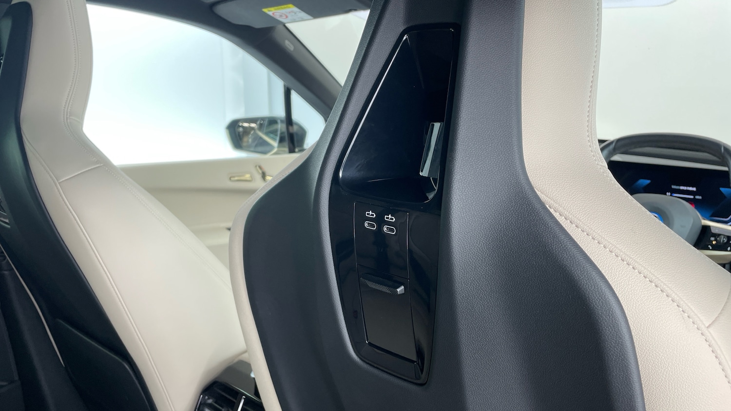 Used BMW iX 2022 for sale - 76598840: Photo 50