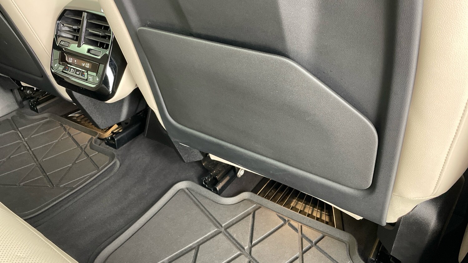 Used BMW iX 2022 for sale - 76598840: Photo 51