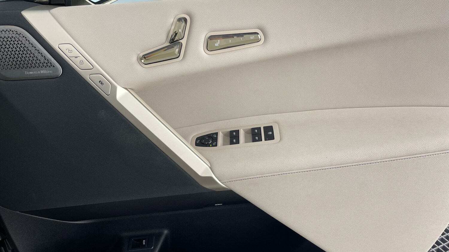 Used BMW iX 2022 for sale - 76598840: Photo 55