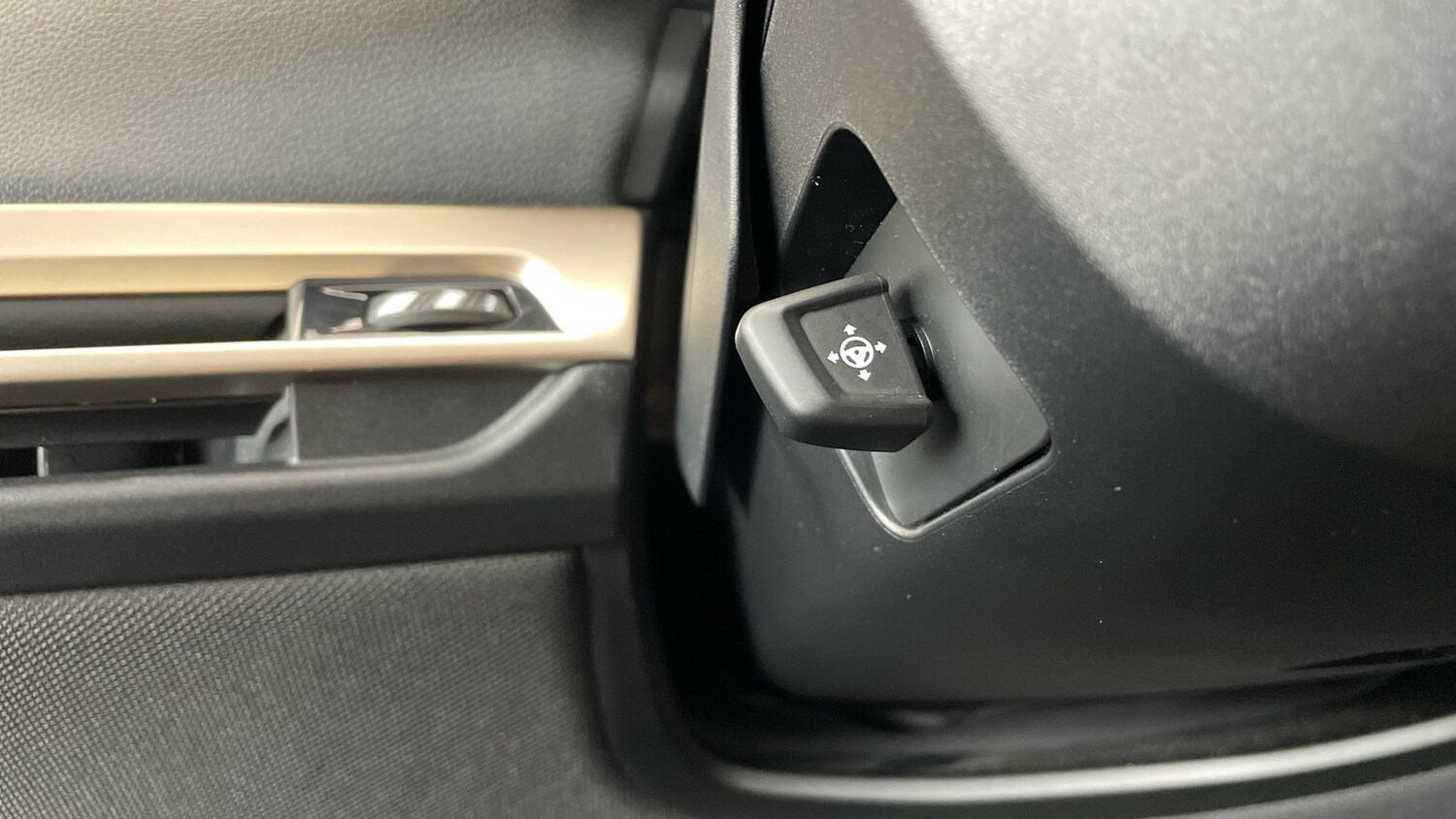 Used BMW iX 2022 for sale - 76598840: Photo 66