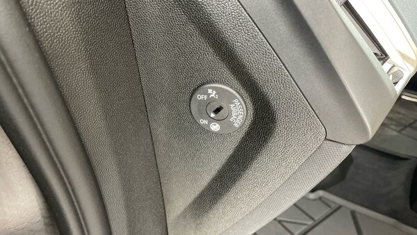 Used BMW iX 2022 for sale - 76265877: Photo 30