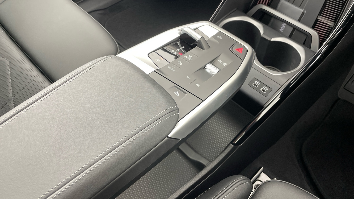 Used BMW iX1 2025 for sale - 77409341: Photo 10