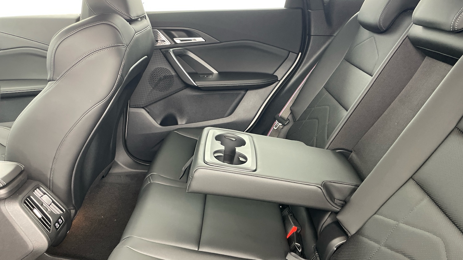 Used BMW iX1 2025 for sale - 77409341: Photo 35