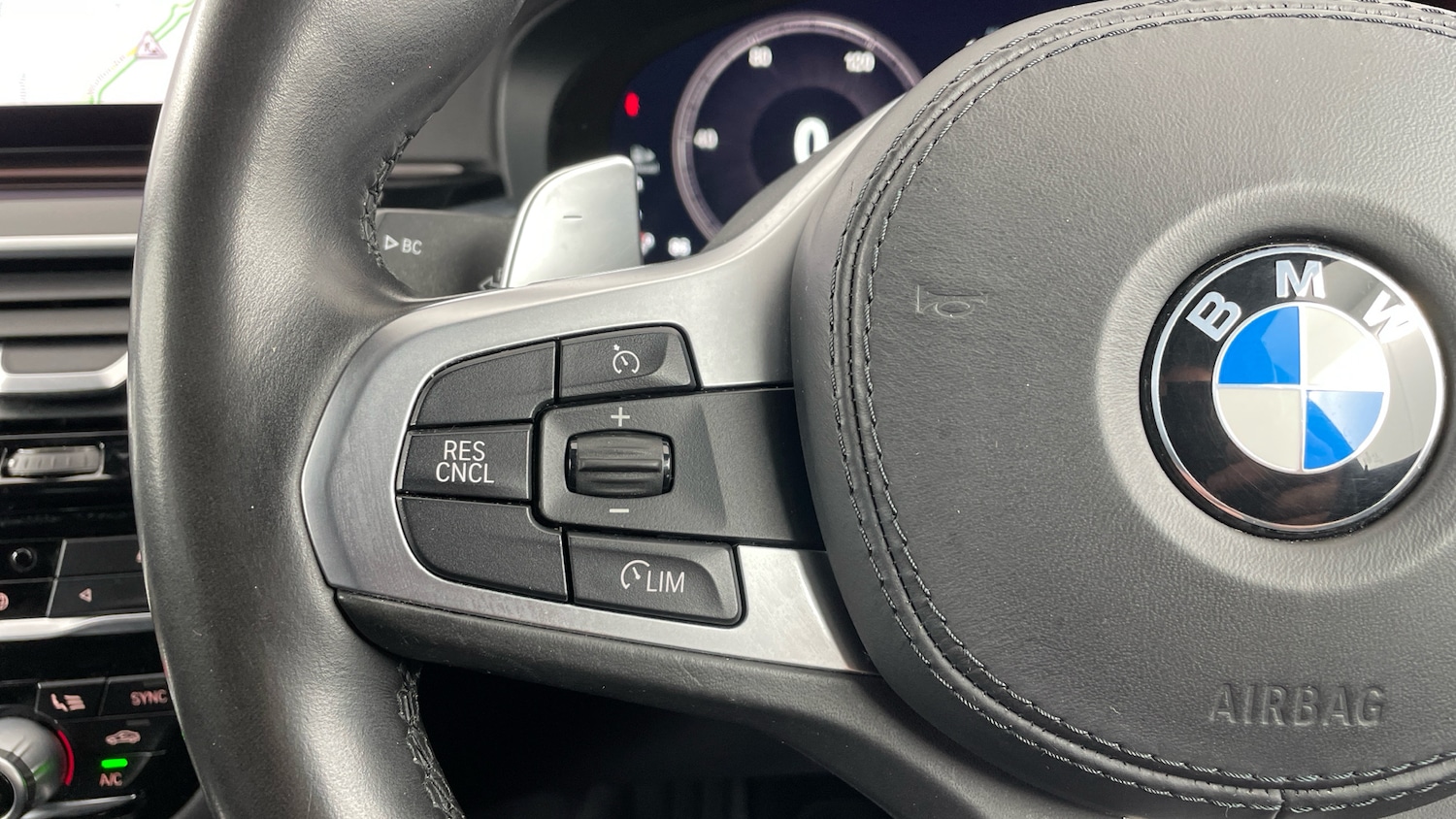 Used BMW 5 Series 2019 for sale - 77222852: Photo 17