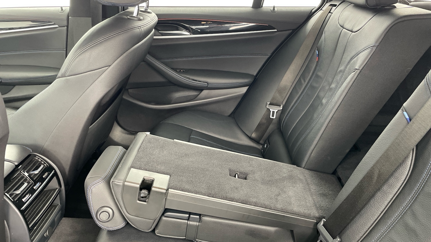 Used BMW 5 Series 2019 for sale - 77222852: Photo 37