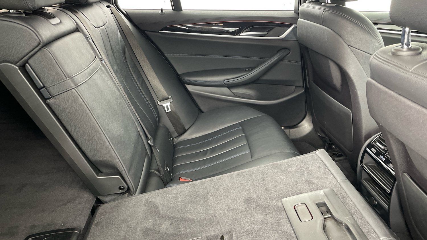 Used BMW 5 Series 2019 for sale - 77222852: Photo 55