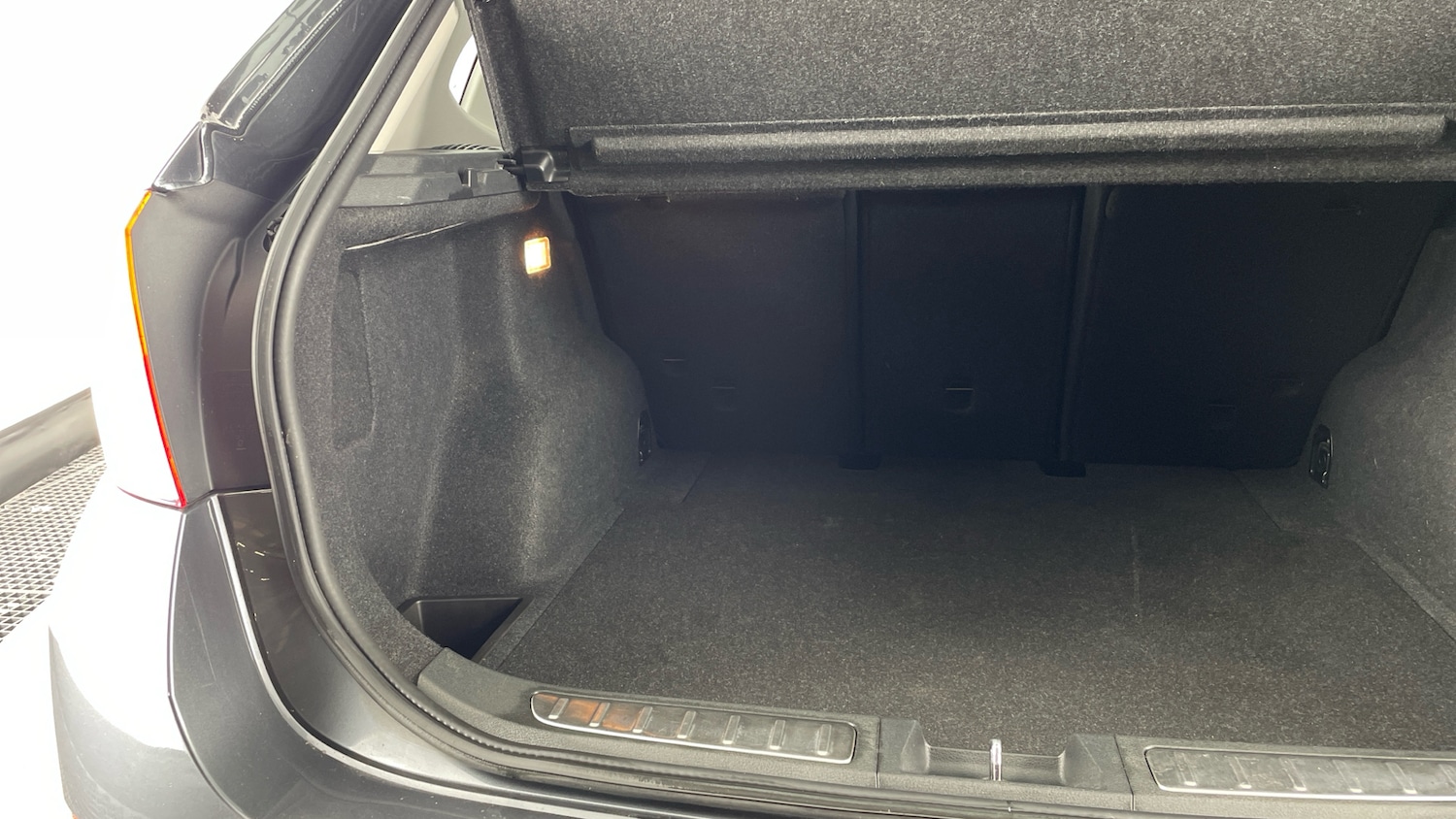 Used BMW X1 2015 for sale - 76931099: Photo 34