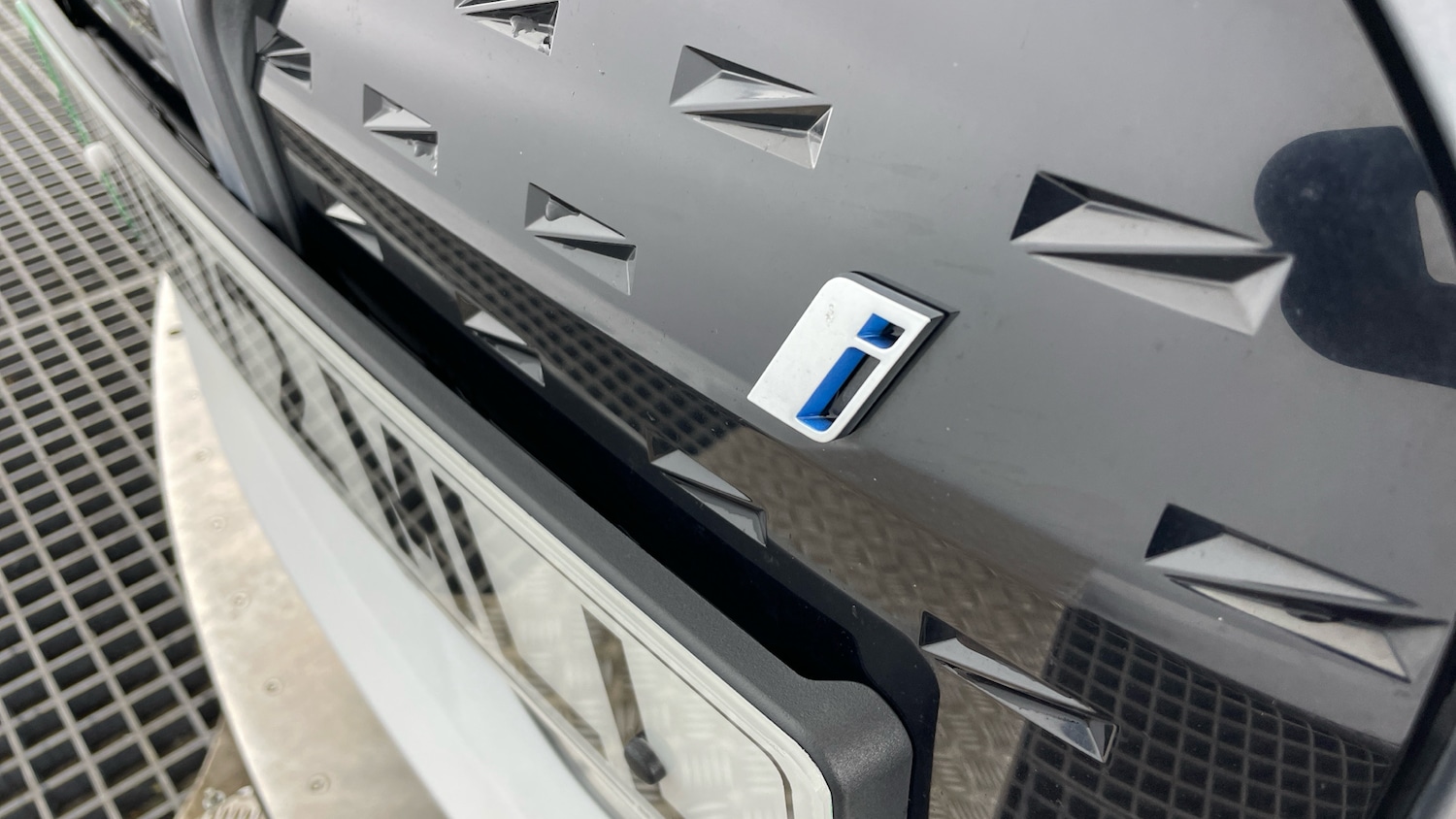 Used BMW i4 2022 for sale - 77975361: Photo 25