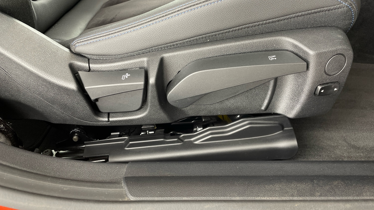 Used BMW i4 2022 for sale - 77450275: Photo 53