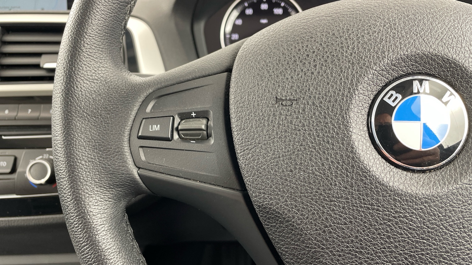 Used BMW 1 Series 2019 for sale - 76782516: Photo 17