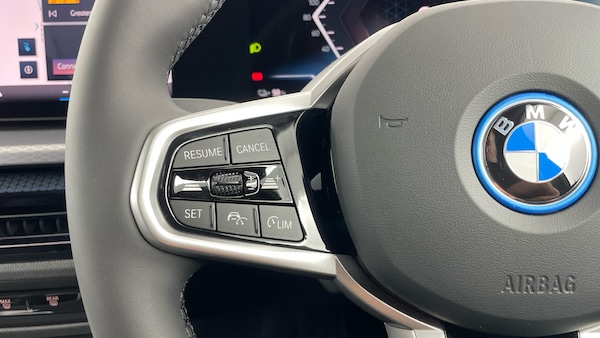 Used BMW i4 2025 for sale - 76184311: Photo 17