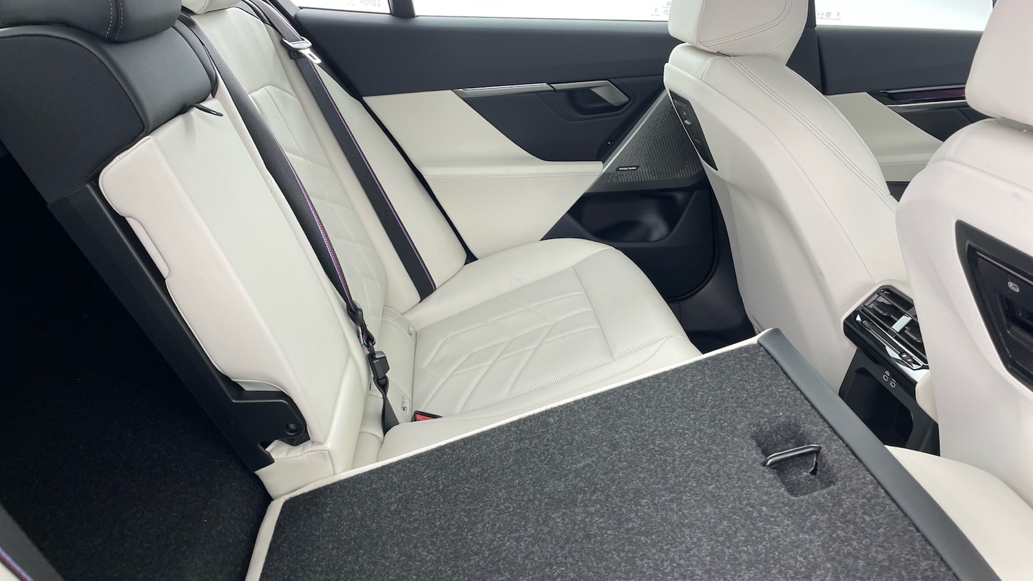 Used BMW i5 2025 for sale - 77116385: Photo 50