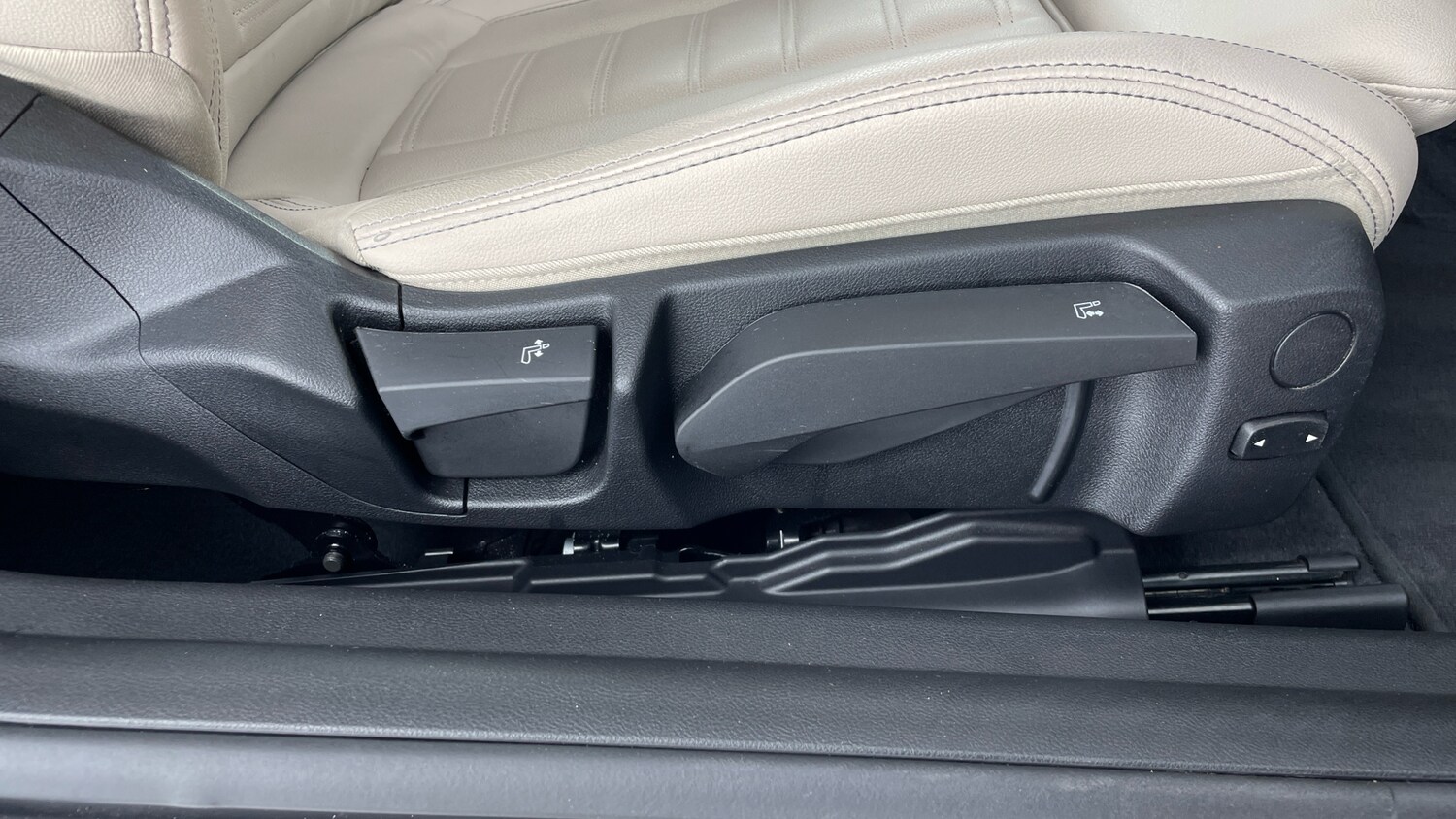 Used BMW 2 Series 2022 for sale - 76577035: Photo 43