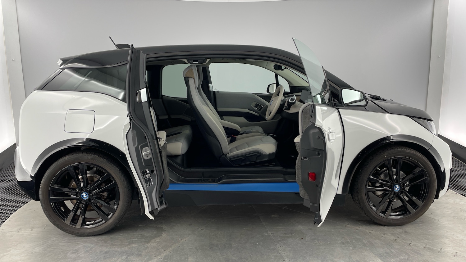 Used BMW i3 2021 for sale - 77760469: Photo 65
