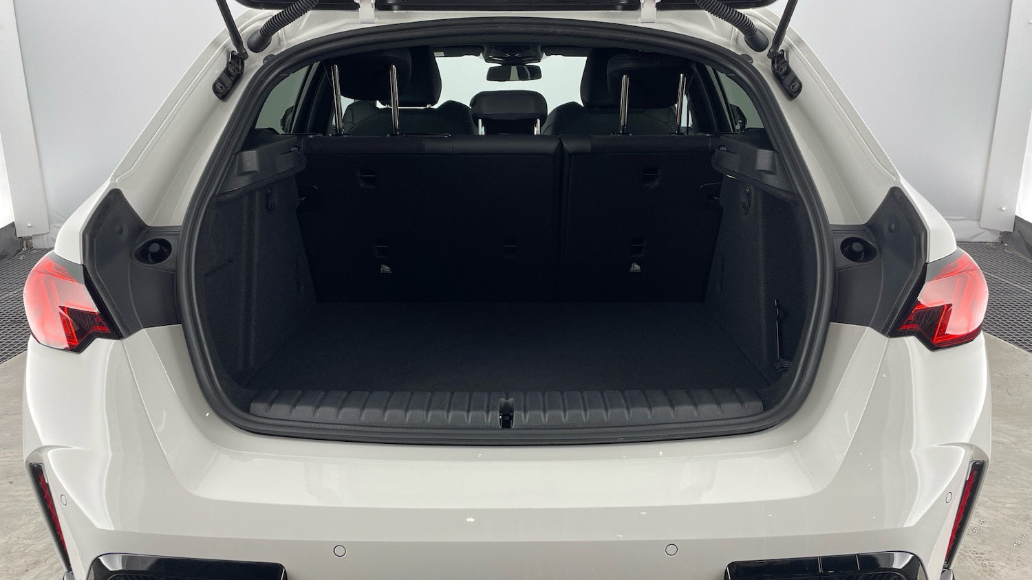 Used BMW 1 Series 2024 for sale - 77354237: Photo 13