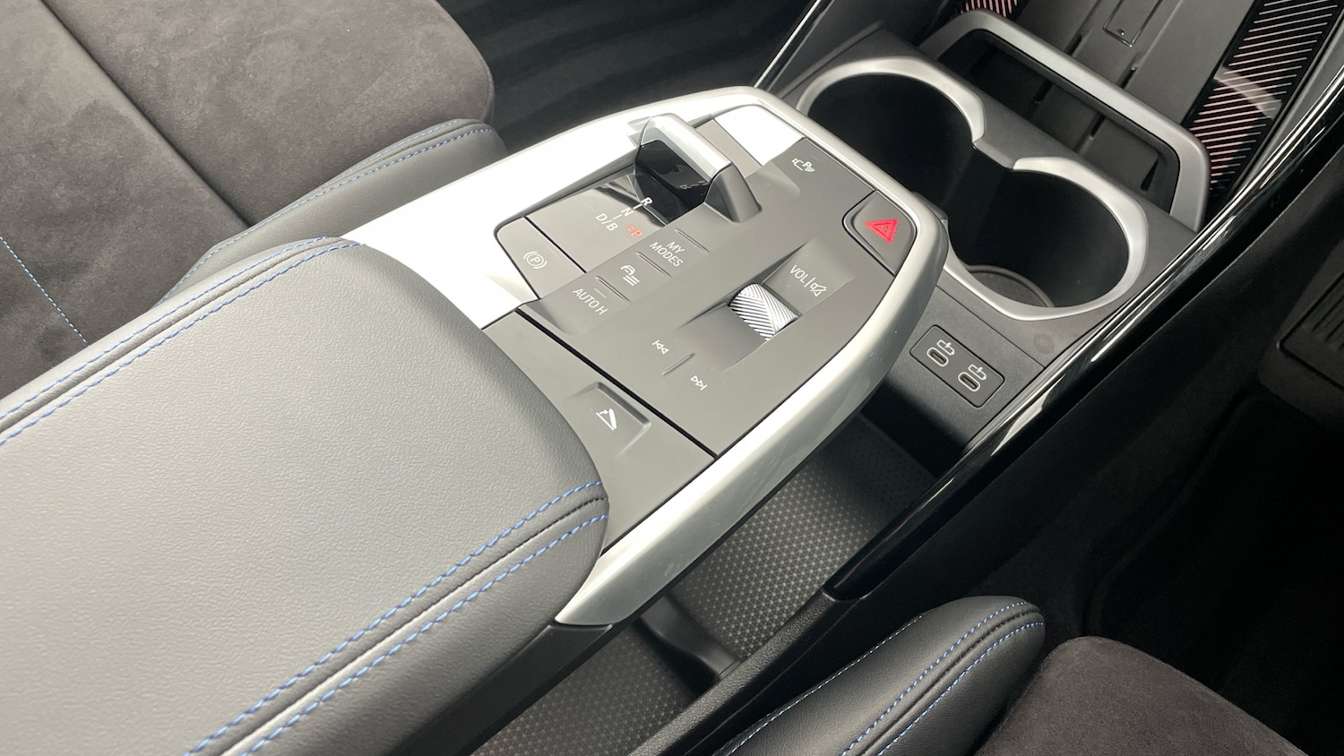 Used BMW iX1 2025 for sale - 77732324: Photo 10