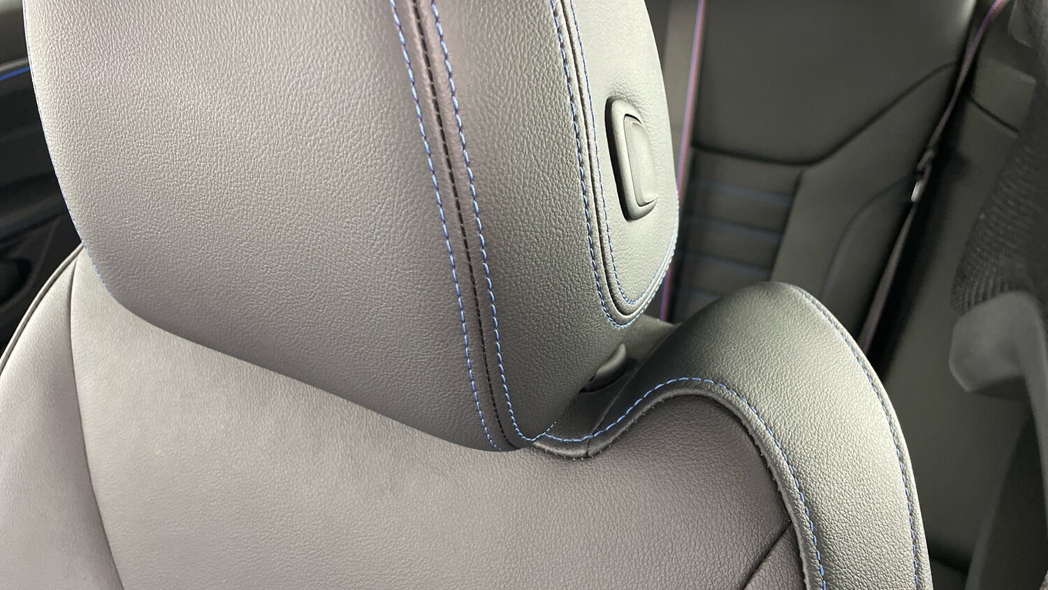 Used BMW i4 2023 for sale - 77508349: Photo 31