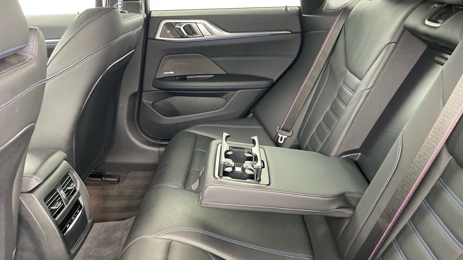 Used BMW i4 2023 for sale - 77508349: Photo 36