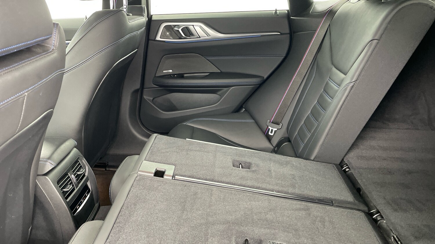 Used BMW i4 2023 for sale - 77508349: Photo 40