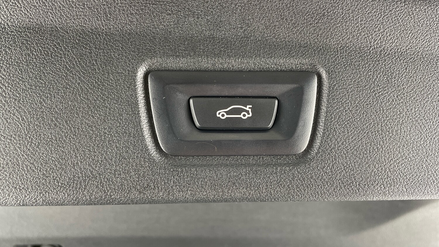 Used BMW i4 2023 for sale - 77508349: Photo 44