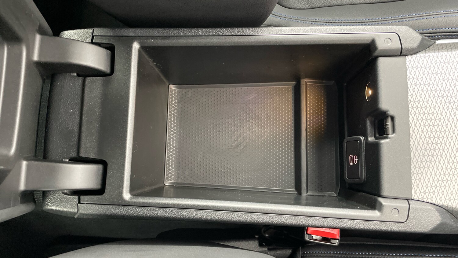 Used BMW i4 2023 for sale - 77508349: Photo 59