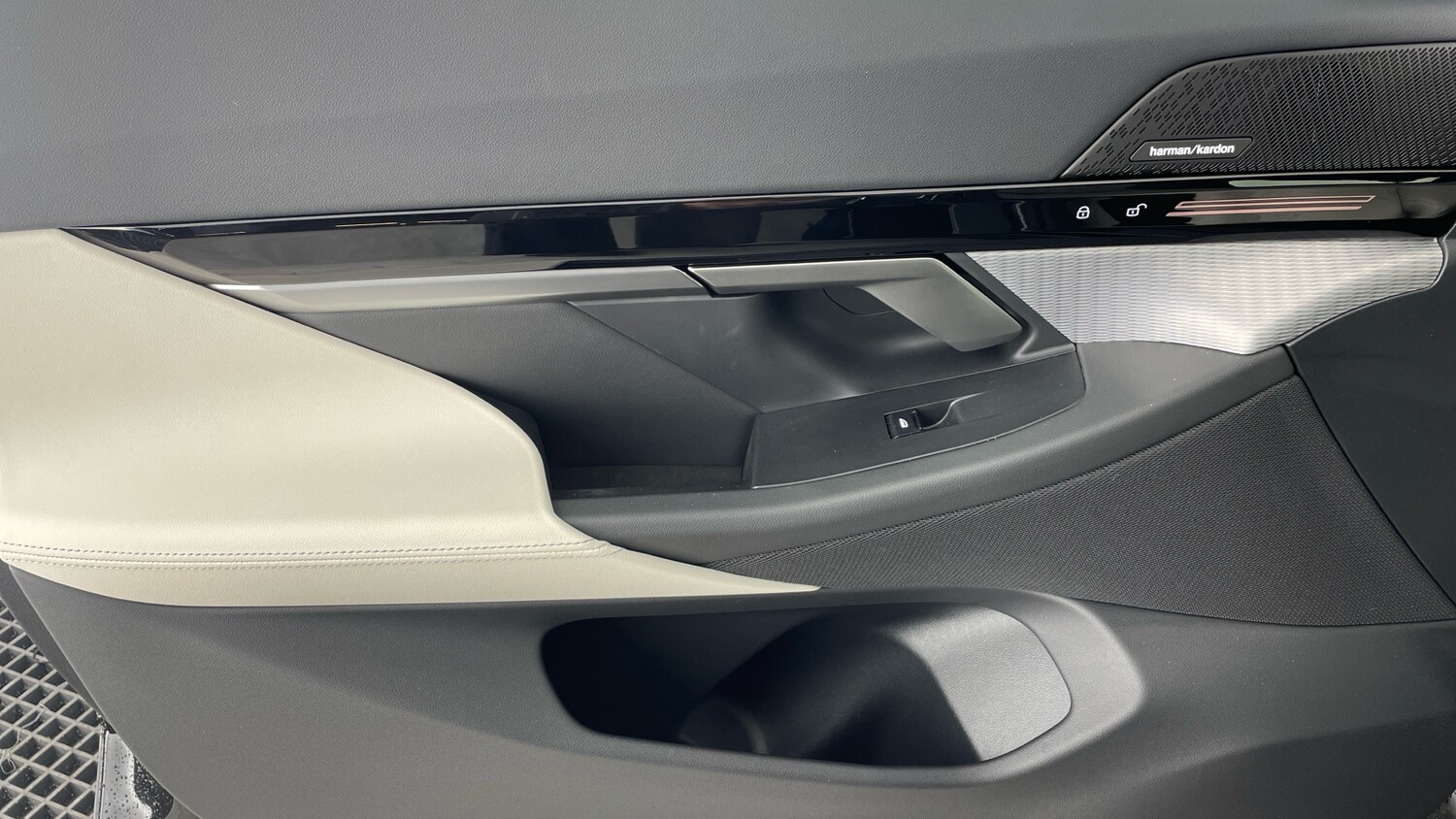 Used BMW 5 Series 2024 for sale - 76157031: Photo 28