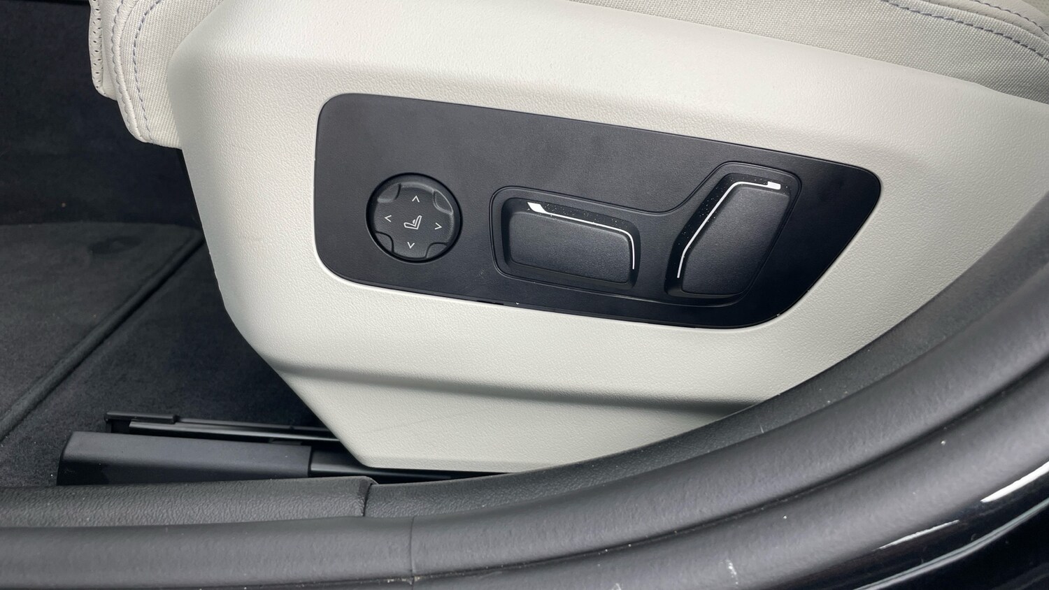 Used BMW 5 Series 2024 for sale - 76157031: Photo 29